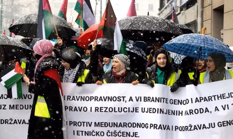 Chùm ảnh thế giới lên án cuộc chiến ở Gaza nhân Ngày Nhân quyền thế giới 