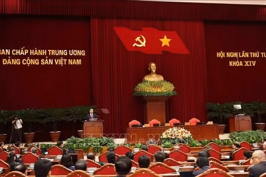 Tổng Bí thư, Chủ tịch nước Tô Lâm phát biểu bế mạc Hội nghị lần thứ tư Ban Chấp hành Trung ương Đảng khóa XIV. Ảnh: Thống Nhất/TTXVN
