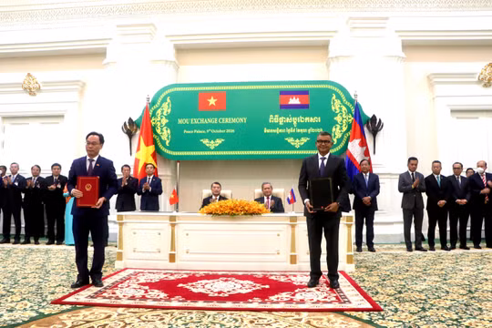 Việt Nam và Campuchia ký kết Hiệp định hợp tác giáo dục giai đoạn 2026-2030
