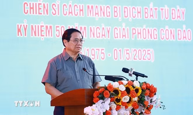 Thủ tướng Phạm Minh Chính phát biểu, tri ân chiến sỹ cách mạng bị địch bắt, tù đày. (Ảnh: Dương Giang/TTXVN).