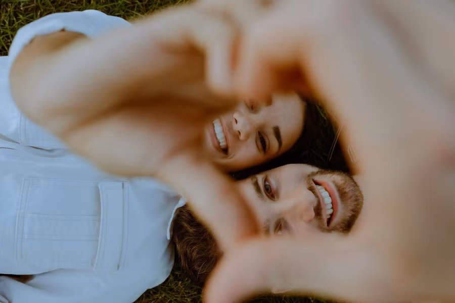 Kết hôn ở Mỹ bao lâu thì có thẻ xanh?