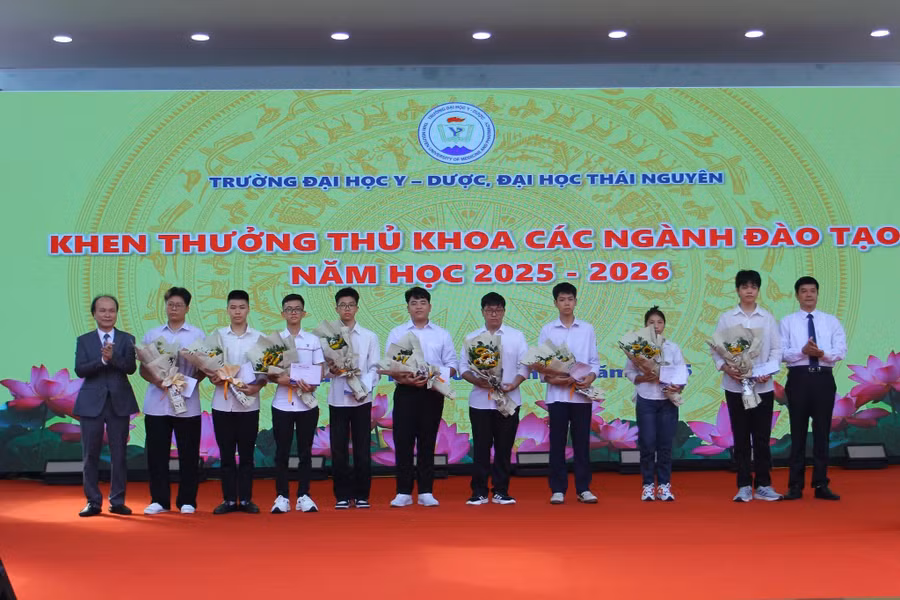 Chính sách hỗ trợ toàn diện mang lại điểm tựa vững chắc cho sinh viên Trường Đại học Y - Dược, Đại học Thái Nguyên.