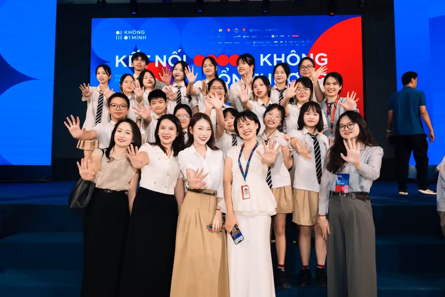 MC Khánh Vy là một trong những KOL, KOC, đồng hành với chiến dịch Không một mình.
