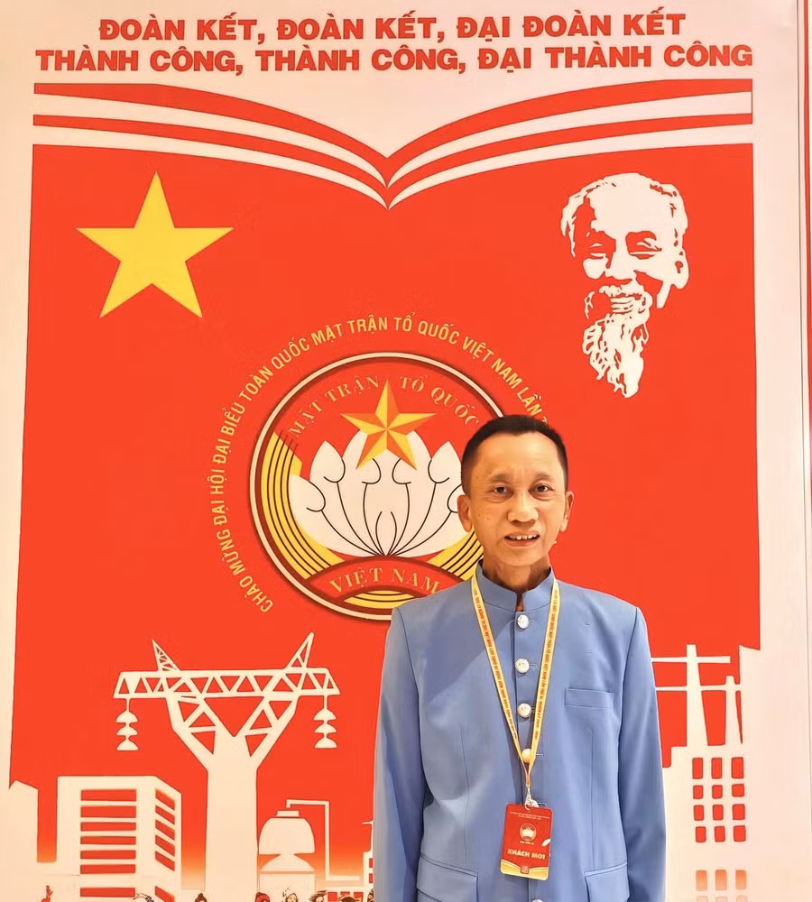 Hiệp sĩ Đại Thánh giá Lê Đức Thịnh dự Đại hội MTTQ Việt Nam lần thứ XI. Ảnh: Văn Hoa.