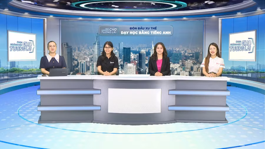 Các chuyên gia từ DOL English, RAB Consulting tham gia buổi giao lưu "Đón đầu xu thế dạy học bằng tiếng Anh".