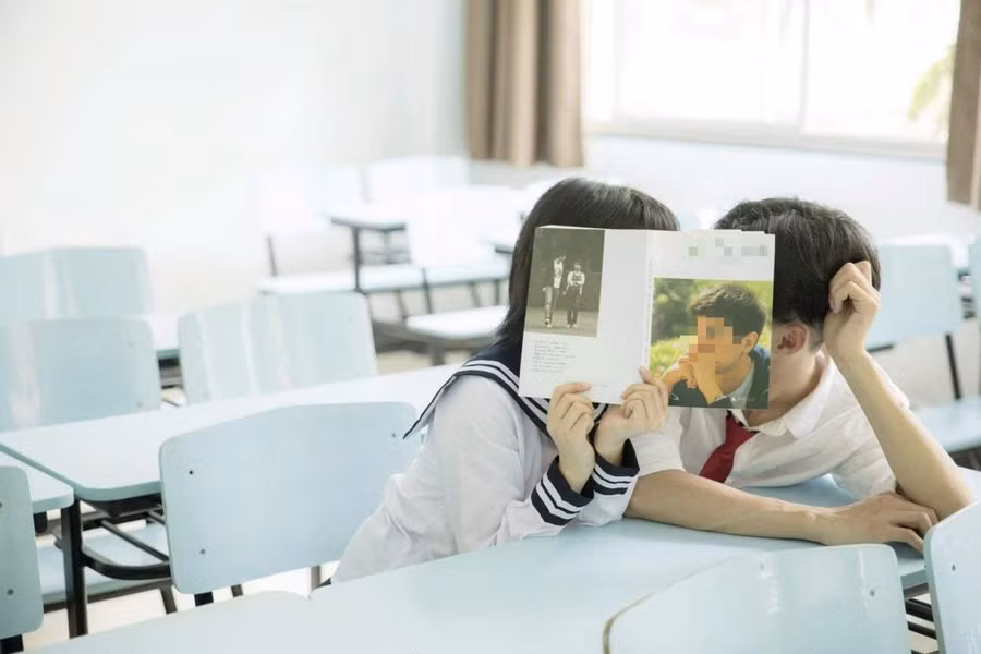 Nâng cao nhận thức cho giới trẻ về việc quan hệ sớm là điều rất quan trọng. Ảnh TL