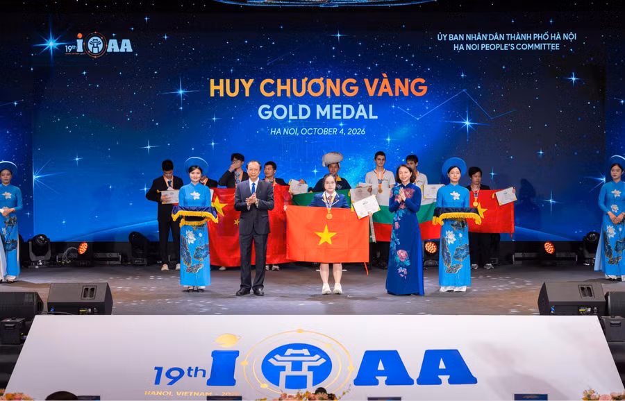 Những tấm huy chương là dấu mốc của tài năng và nỗ lực, nhưng hành trình phát triển của những người trẻ yêu khoa học còn tiếp tục sau mỗi kỳ Olympic.