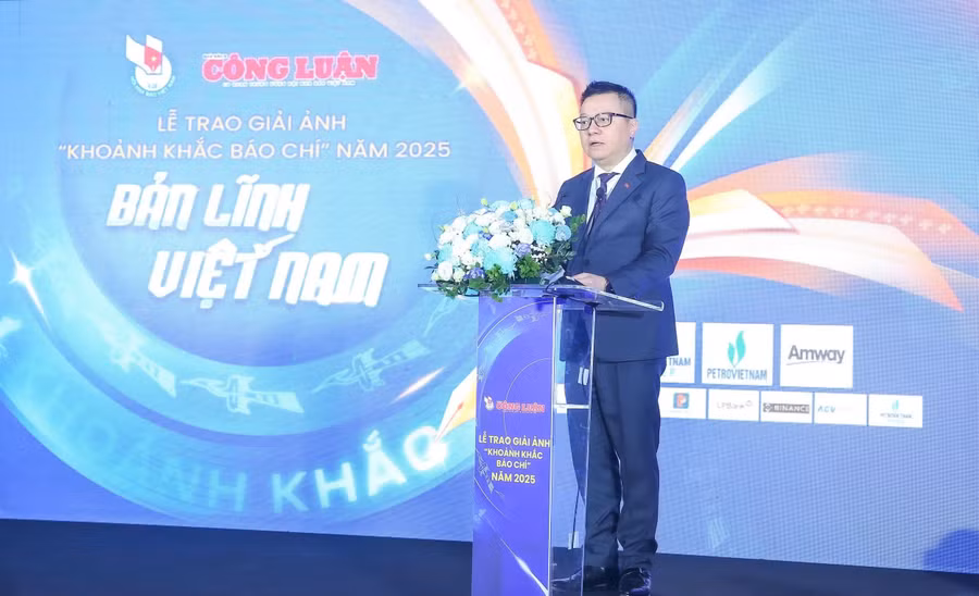 Ông Lê Quốc Minh, Ủy viên Trung ương Đảng, Tổng Biên tập Báo Nhân Dân, Phó Trưởng Ban Tuyên giáo và Dân vận Trung ương, Chủ tịch Hội Nhà báo Việt Nam đã có bài phát biểu tại Lễ trao giải.