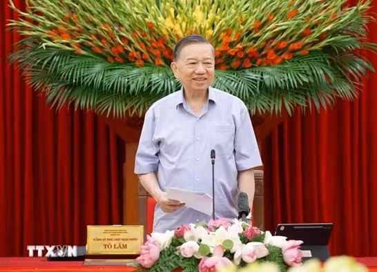 Tổng Bí thư, Chủ tịch nước Tô Lâm phát biểu chỉ đạo tại buổi làm việc với ngành Giáo dục và Đào sáng 15/6. Ảnh: TTXVN