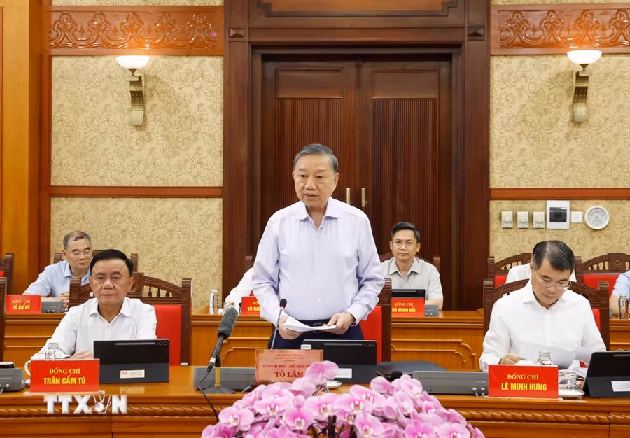 Tổng Bí thư, Chủ tịch nước chủ trì phiên họp Ban Chỉ đạo Trung ương về phát triển khoa học, công nghệ, đổi mới sáng tạo và chuyển đổi số. (Ảnh: Thống Nhất/TTXVN)