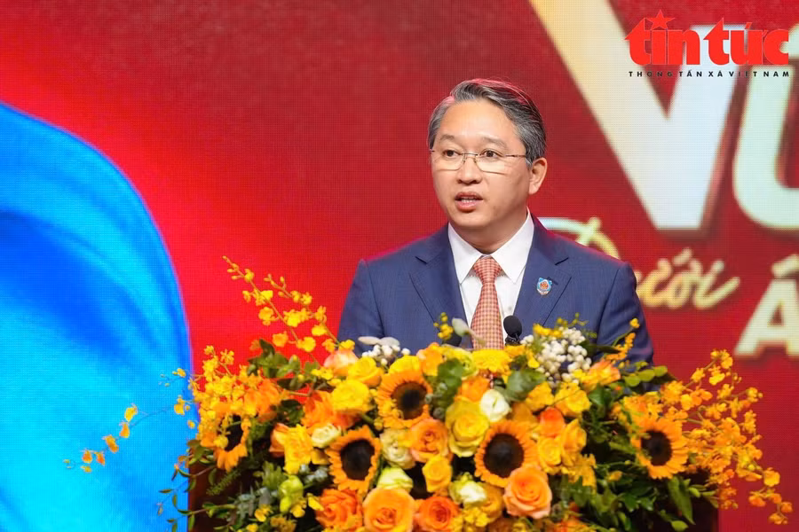Bộ trưởng Bộ Tư pháp Nguyễn Hải Ninh đọc diễn văn khai mạc.