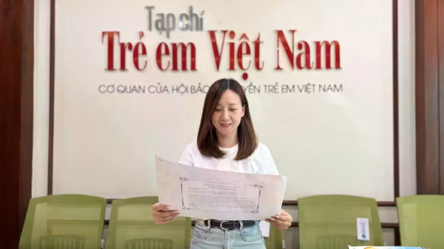“Qua các tác phẩm, có thể cảm nhận rõ mong muốn của nhiều em về một không gian sống hài hòa với thiên nhiên, nơi con người và môi trường có sự gắn kết gần gũi hơn”, cô chia sẻ.