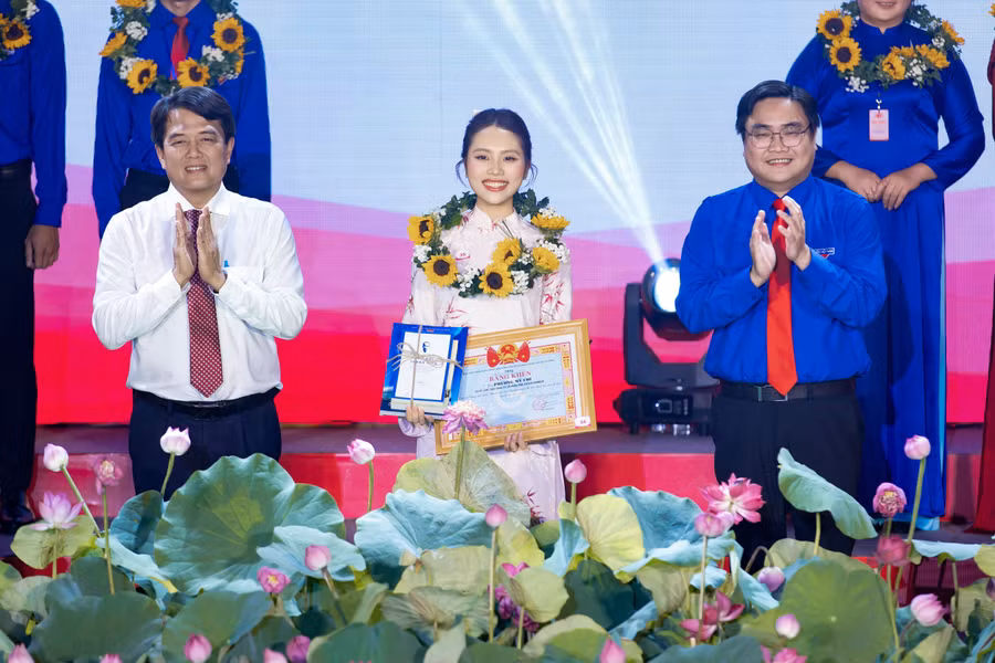 moment-nhan-giai.jpg
