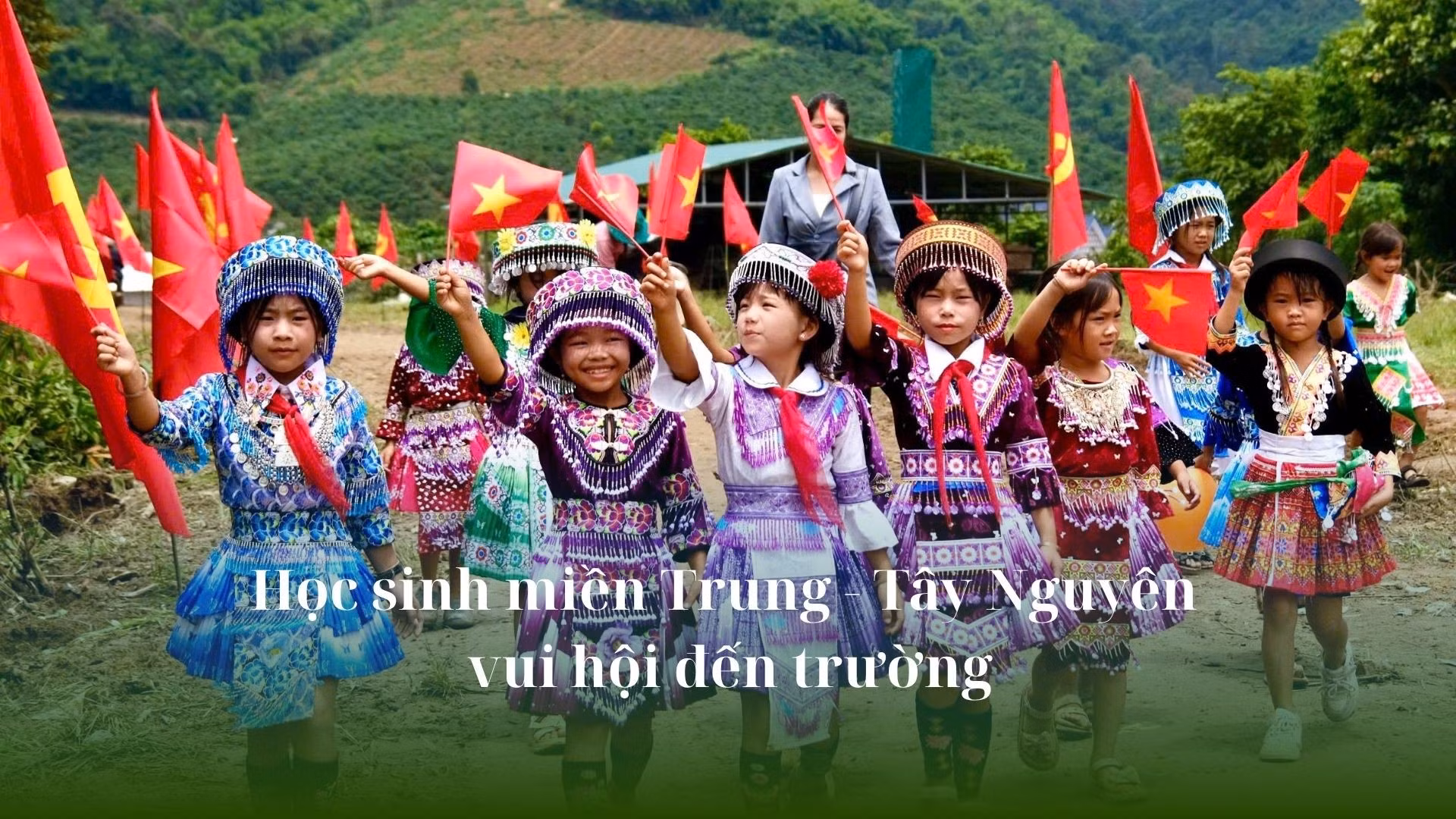Hàng triệu học sinh tại khu vực miền Trung và Tây Nguyên vui đến trường.