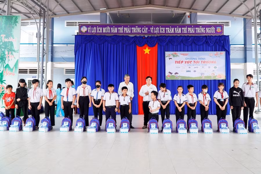 gia-lang-khuyen-hoc-dat-ca-mau-1.jpg