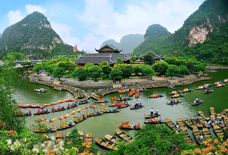 Trong tương lai, sức cạnh tranh của du lịch không chỉ ở cảnh quan hay số lượng khách, mà còn ở khả năng tạo ra trải nghiệm và giữ gìn bản sắc.