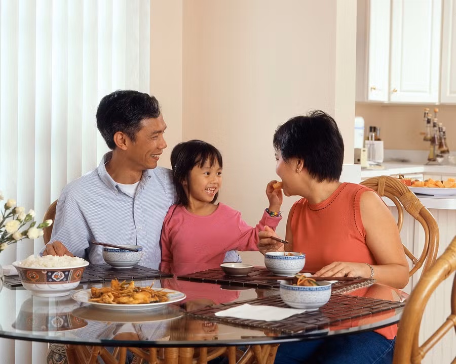 Các lớp học làm cha mẹ ngày càng phổ biến ở Trung Quốc.