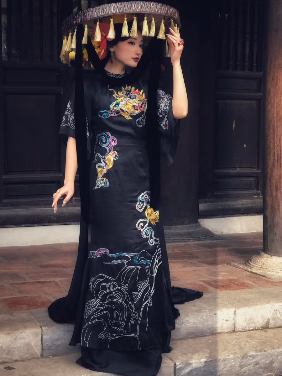 lan-toa-bieu-tuong-vuong-quyen-trieu-nguyen-1.jpg
