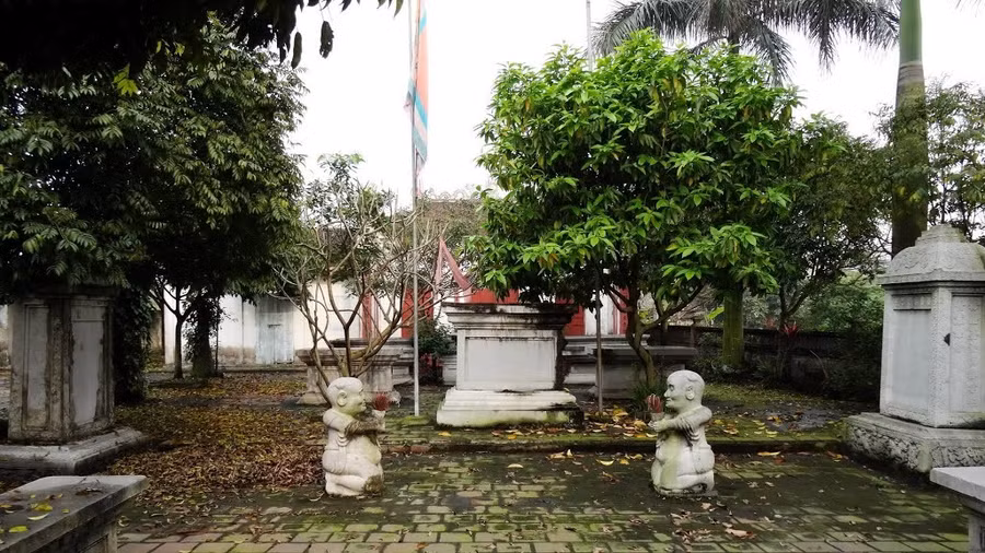 bai-da-co-tu-vu-noi-sinh-cua-3-phu-nu-noi-danh-su-viet-1-744.jpg
