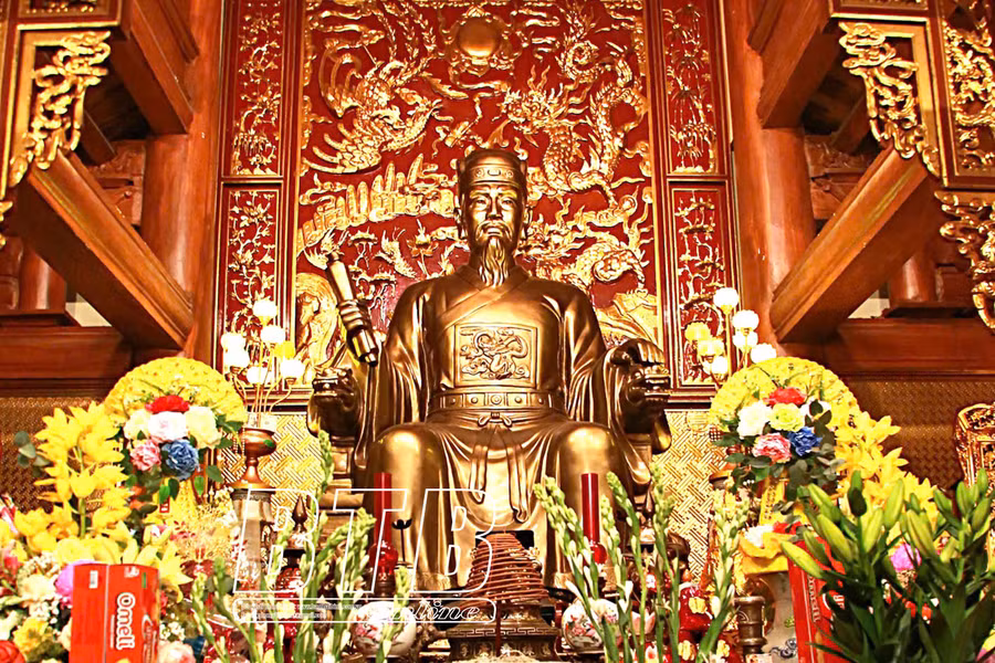 ngu-tien-hoc-sinh-duoc-tho-o-van-mieu-quoc-tu-giam-1-5888.jpg