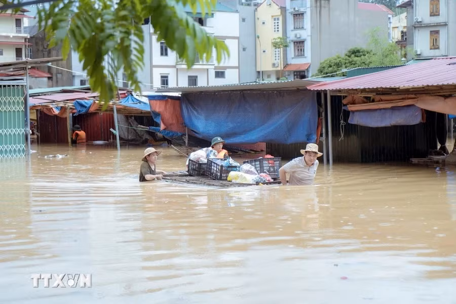 phong chong dich benh sau bao lu tiem an nhieu nguy co 1.jpg