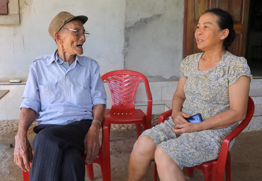 nhung nguoi con sinh ra trong long dia dao (5).JPG