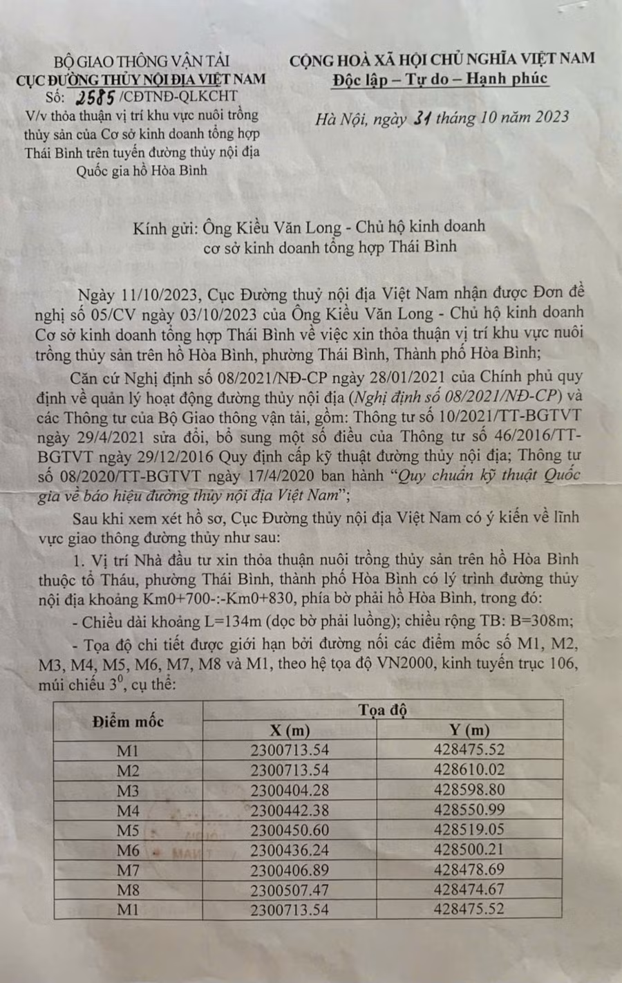 mat-nuoc-ho-thuy-dien-hoa-binh-bi-chia-cat-1-9165.jpg