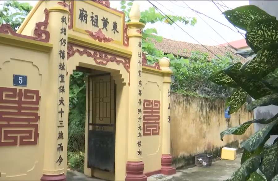 vi-tien-si-gay-dung-nen-van-ho-hoang-lang-dong-ngac-1-9999.png