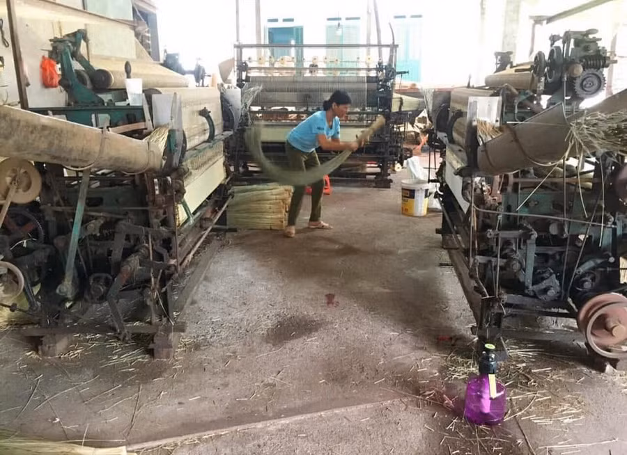 ve-lang-hoi-nghe-chuyen-tram-nam-nam-chieu-quan-trang-6.jpg