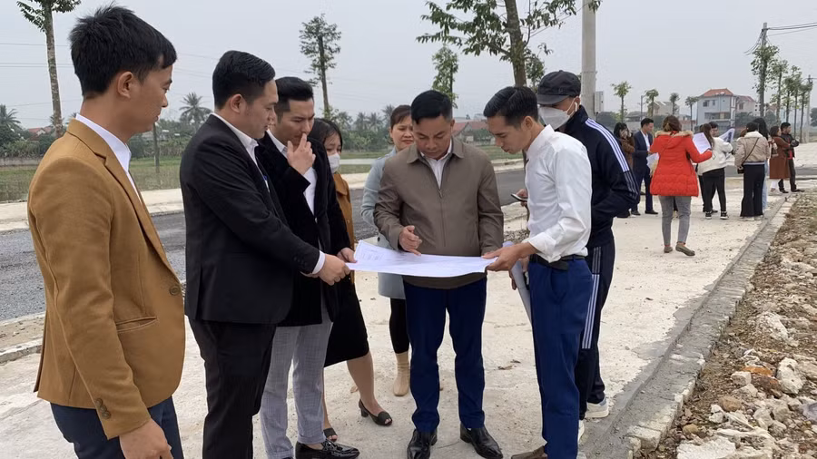 nghi van bong ma alibaba tam loc phat (2).jpg