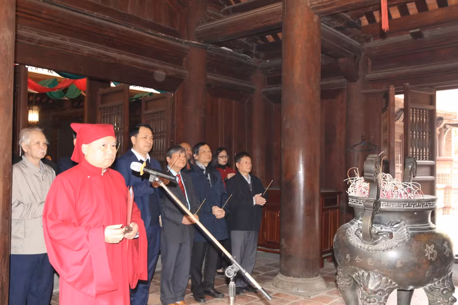 tong-tran-nguyen-van-thanh-voi-thang-long-ha-noi-1.jpg