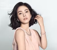 Song Hye Kyo khoe vẻ đẹp nữ thần ảnh 3