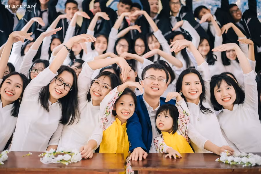 febc0d5d1715ad4bf404.jpg
