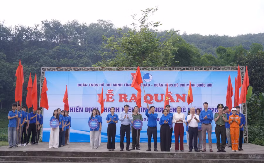 Lễ ra quân Chiến dịch Thanh niên tình nguyện hè được tổ chức tại xã Khổng Lào.