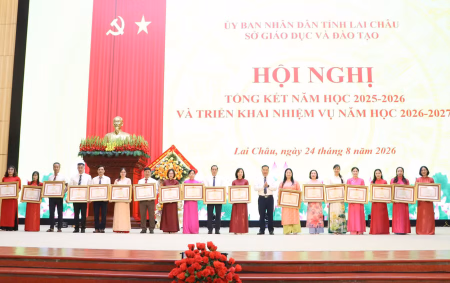 Nhiều cá nhân, tổ chức của Lai Châu được khen thưởng.