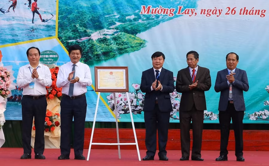 muong-lay-4-9885-1900.jpg