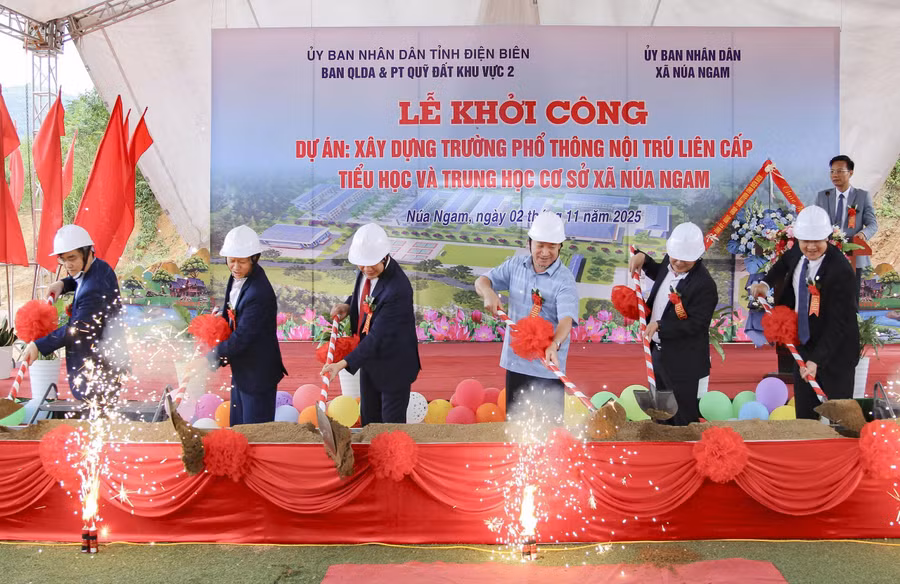 Nghi thức khởi công Trường PTNT liên cấp Tiểu học và THCS xã Núa Ngam.