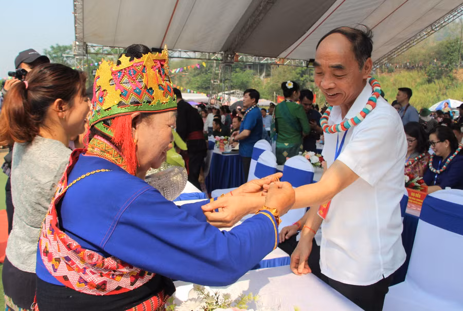 tet-te-nuoc-4.jpg