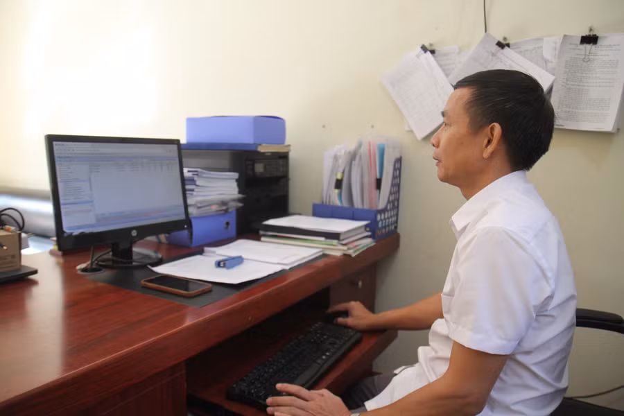 Việc số hóa học bạ vẫn đang tiếp tục được các cơ sở giáo dục ở Lai Châu rà soát, xử lý. hoc-ba-so-5.jpg