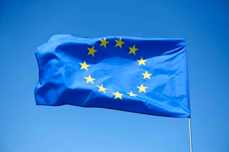 EU bị cáo buộc đang áp dụng tiêu chuẩn kép với Nga và Israel. EU bị cáo buộc đang áp dụng tiêu chuẩn kép với Nga và Israel.