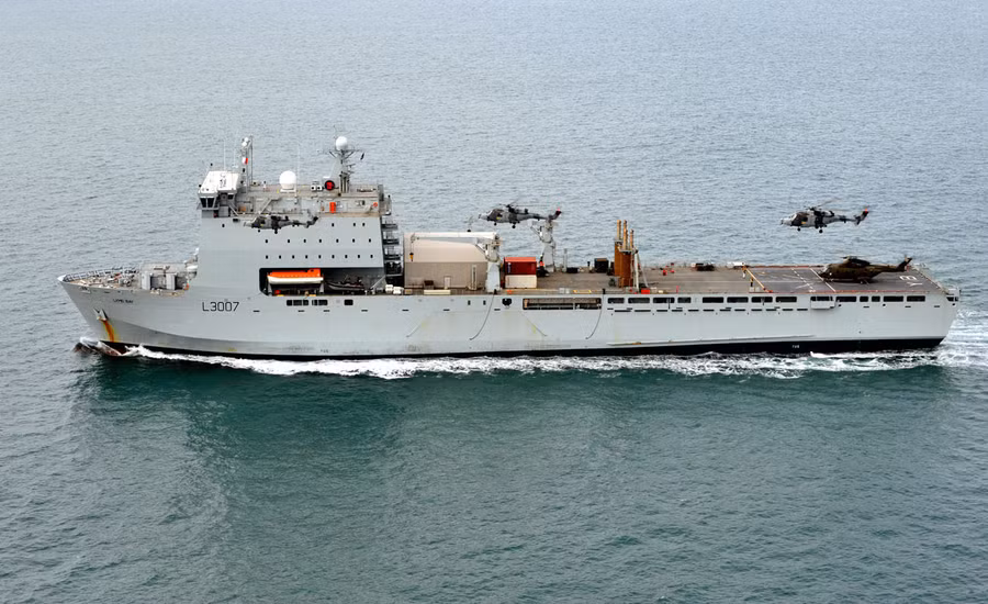 Tàu đổ bộ cỡ lớn RFA Lyme Bay của Hải quân Hoàng gia Anh sẽ tới sát bờ biển Israel để cung cấp hỗ trợ cần thiết.