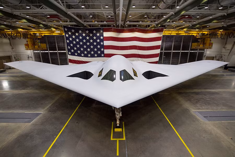 Không quân Mỹ sẽ được tăng cường sức mạnh thông qua máy bay ném bom tàng hình B-21 Raider.