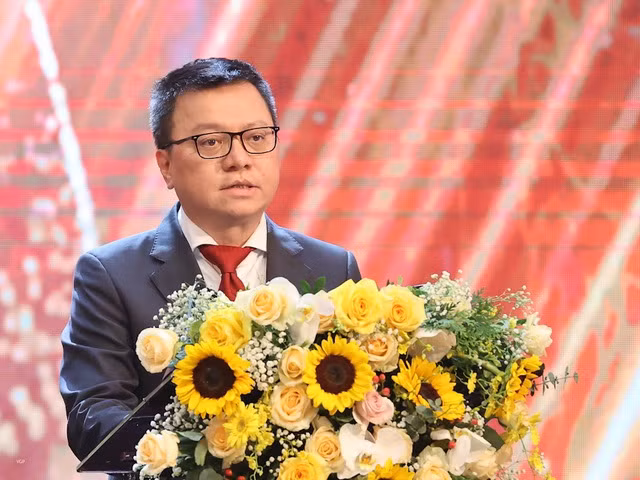 Thủ tướng dự lễ trao giải thưởng cao quý nhất của giới báo chí cả nước - Ảnh 5. Thủ tướng dự lễ trao giải thưởng cao quý nhất của giới báo chí cả nước - Ảnh 5.