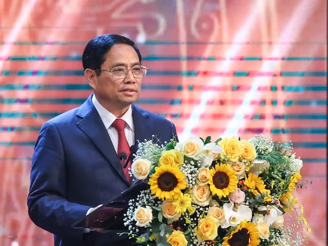 Thủ tướng dự lễ trao giải thưởng cao quý nhất của giới báo chí cả nước - Ảnh 3. Thủ tướng dự lễ trao giải thưởng cao quý nhất của giới báo chí cả nước - Ảnh 3.