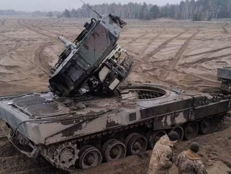 Xe tăng Leopard 2A4 của Đức có thành tích chiến đấu không ấn tượng.