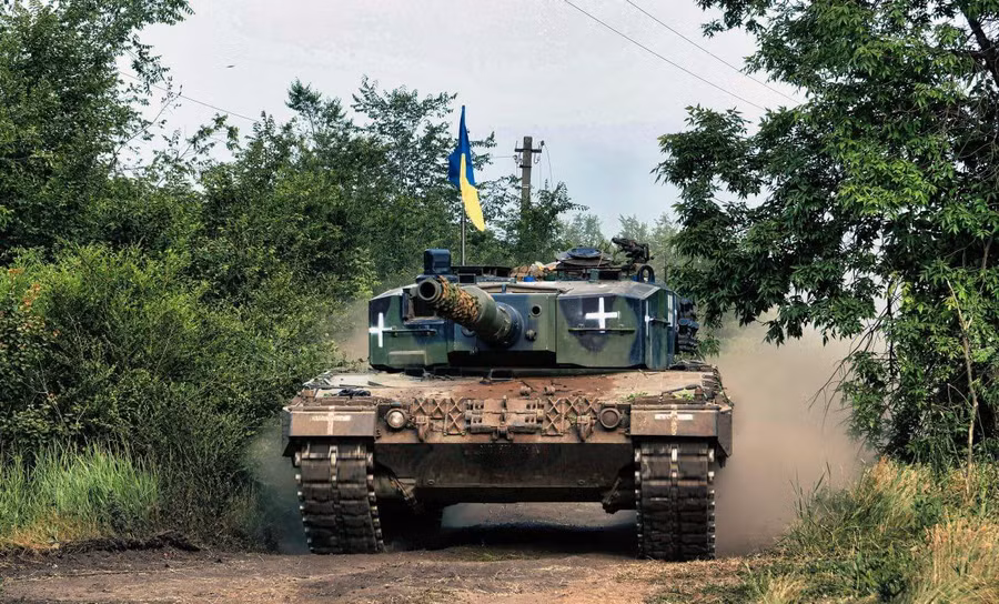 Lực lượng vũ trang Ukraine đang muốn có thêm nhiều thiết giáp phương Tây. Lực lượng vũ trang Ukraine đang muốn có thêm nhiều thiết giáp phương Tây.