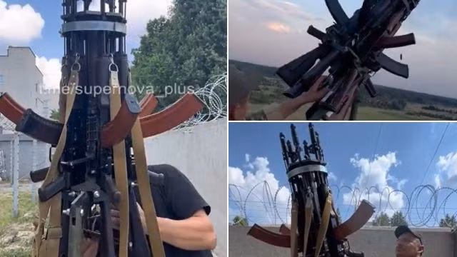 Khẩu "súng máy Gatling" được tạo ra bằng cách gắn kết 6 khẩu AK-74 vào với nhau. Khẩu "súng máy Gatling" được tạo ra bằng cách gắn kết 6 khẩu AK-74 vào với nhau.
