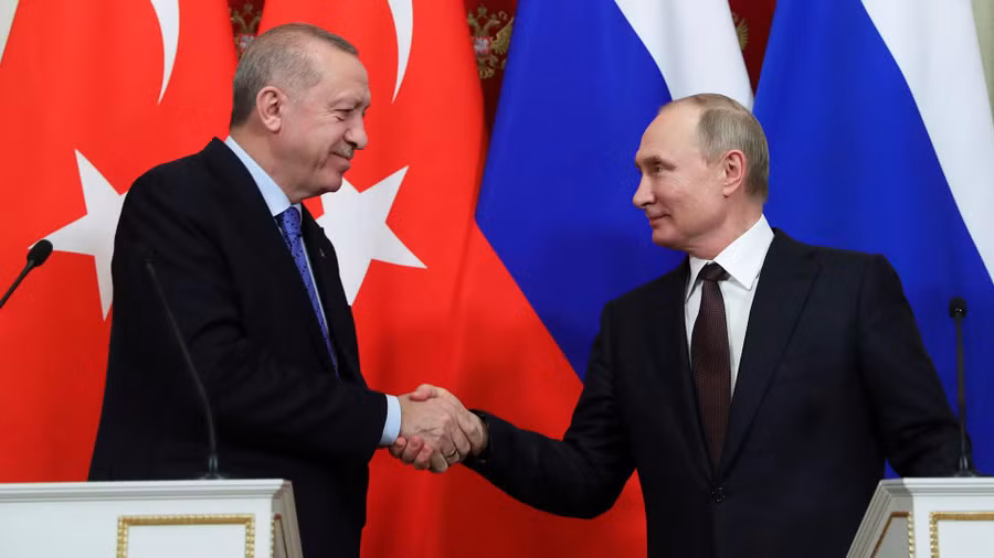 Quan hệ giữa Thổ Nhĩ Kỳ với Nga vẫn rất chặt chẽ, không dễ để Ankara chấp nhận trừng phạt Moskva. Quan hệ giữa Thổ Nhĩ Kỳ với Nga vẫn rất chặt chẽ, không dễ để Ankara chấp nhận trừng phạt Moskva.