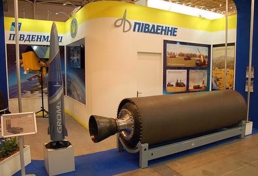 Tên lửa đạn đạo chiến thuật Grom-2 của Ukraine.