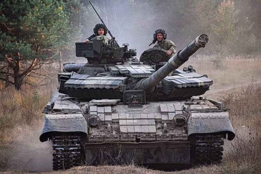 Xe tăng Ukraine vẫn sẽ có đủ đạn 125 mm đúng tiêu chuẩn để chiến đấu. Xe tăng Ukraine vẫn sẽ có đủ đạn 125 mm đúng tiêu chuẩn để chiến đấu.